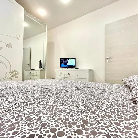 Gramsci House - Centro Apartment *