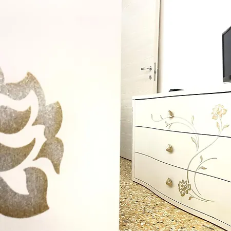 Gramsci House - Centro Apartment Anzio
